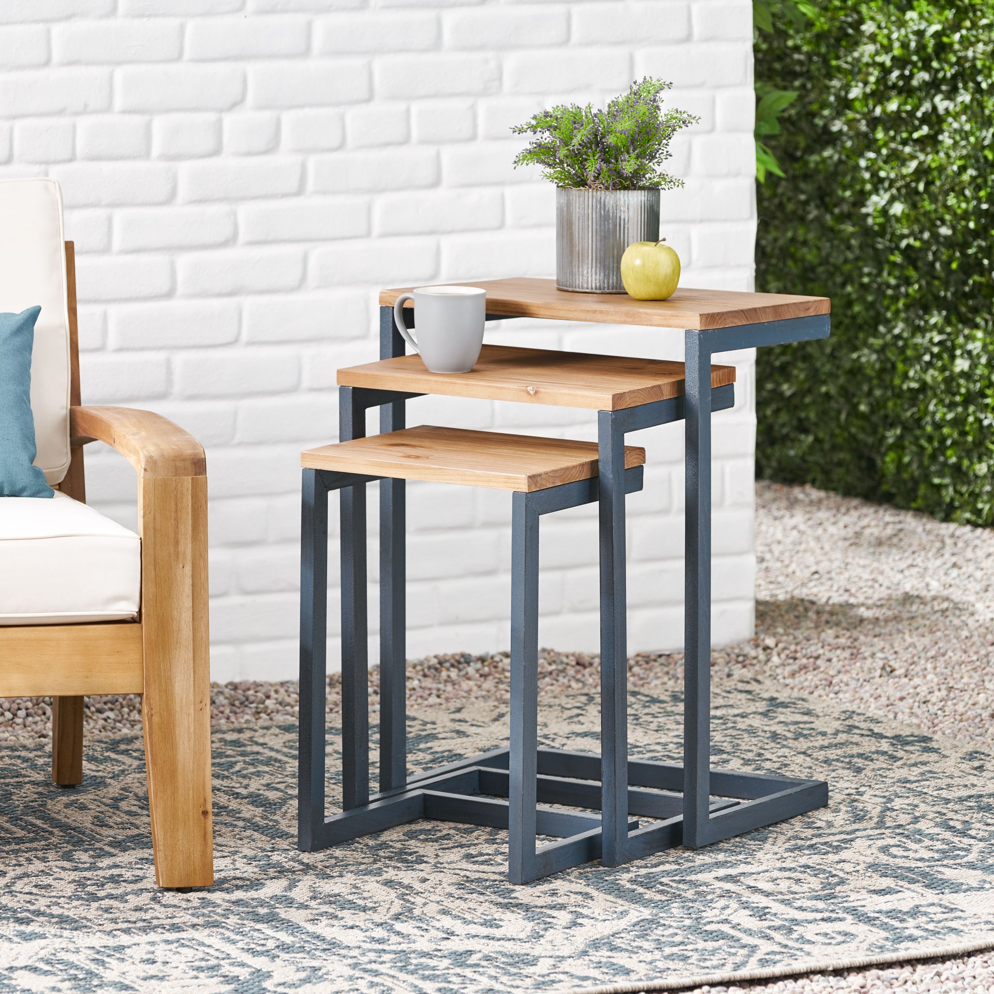 Tables gigognes modernes en bois (lot de 3)